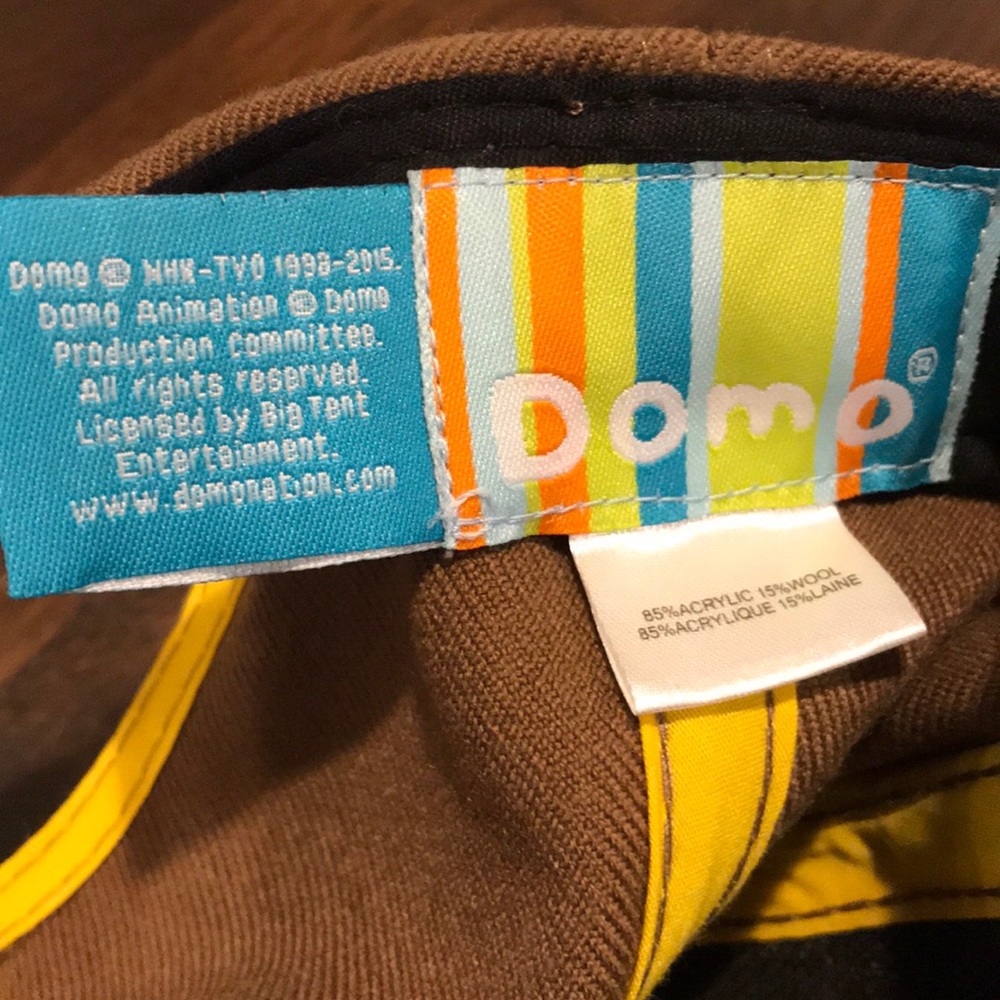 Domo SnapBack hat - Picture 3 of 3